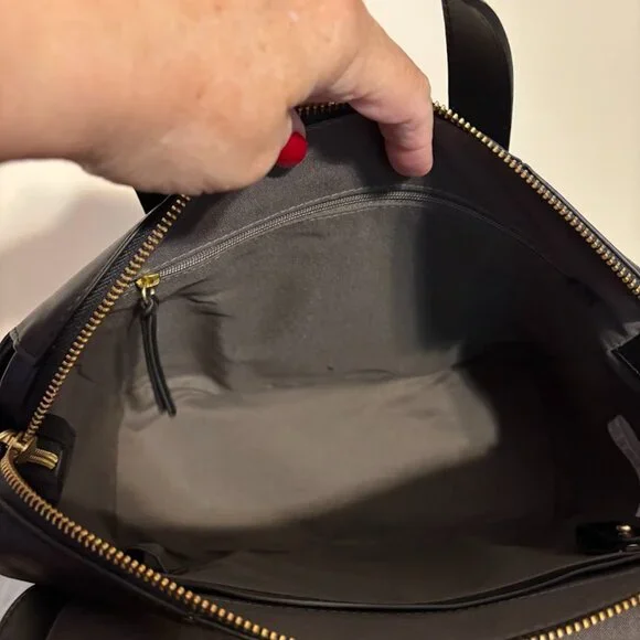 NEW SKAGEN Black Color Leather Handbag and Dust Bag - Picture 11 of 16